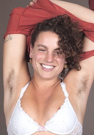 Free Hairy MILF Porn Pictures